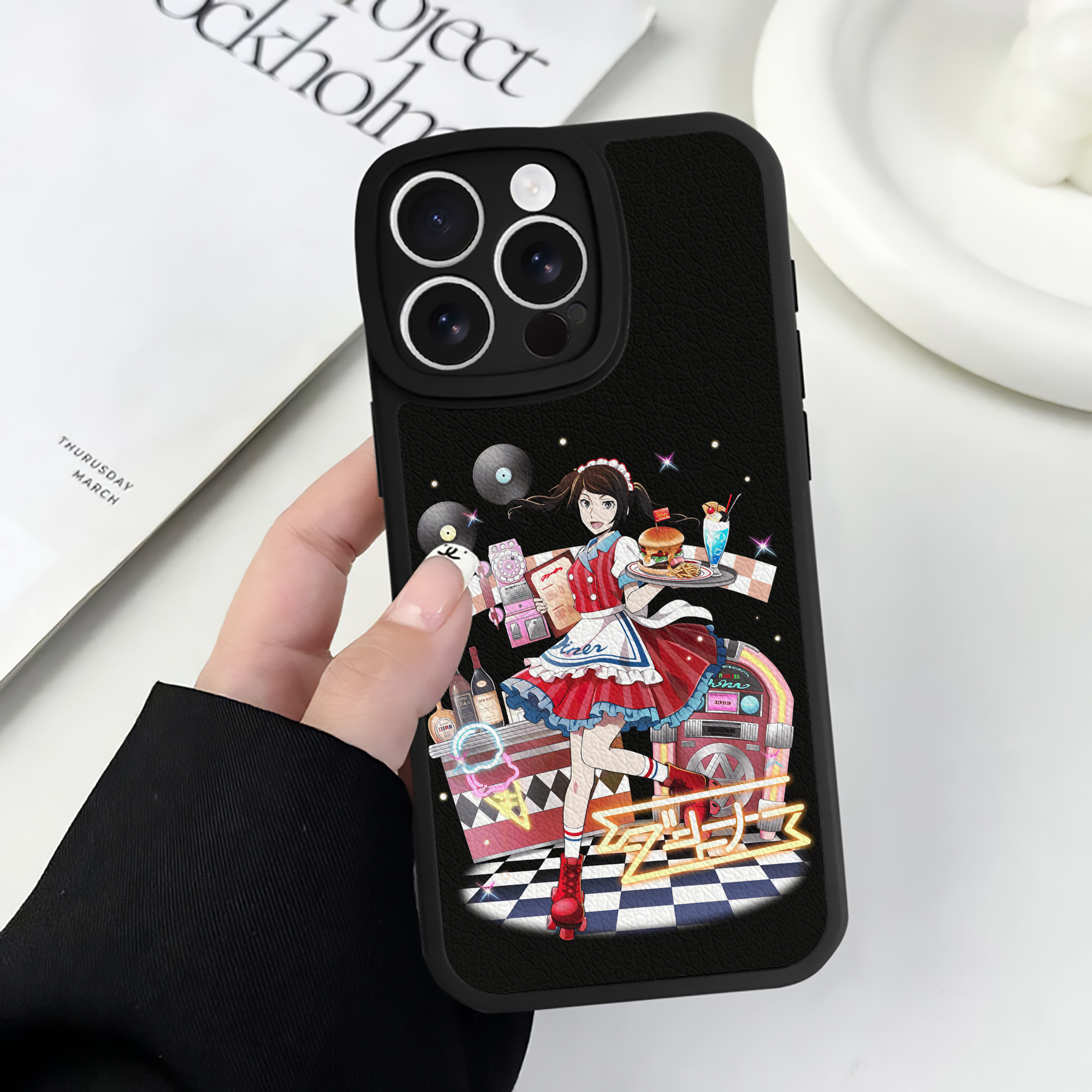 （画像用） 文豪ストレイドッグス Bungo Stray Dogs 【iPhone 16シリーズ対応】シリコンスマホケース（レザー調） 材質：シリコン